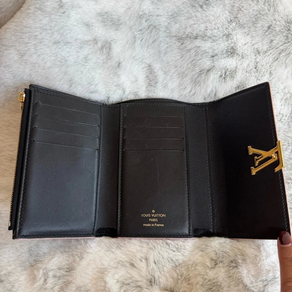 Louis Vuitton Capucines Compact Wallet - Black with Ballerina Pink Edging P0303